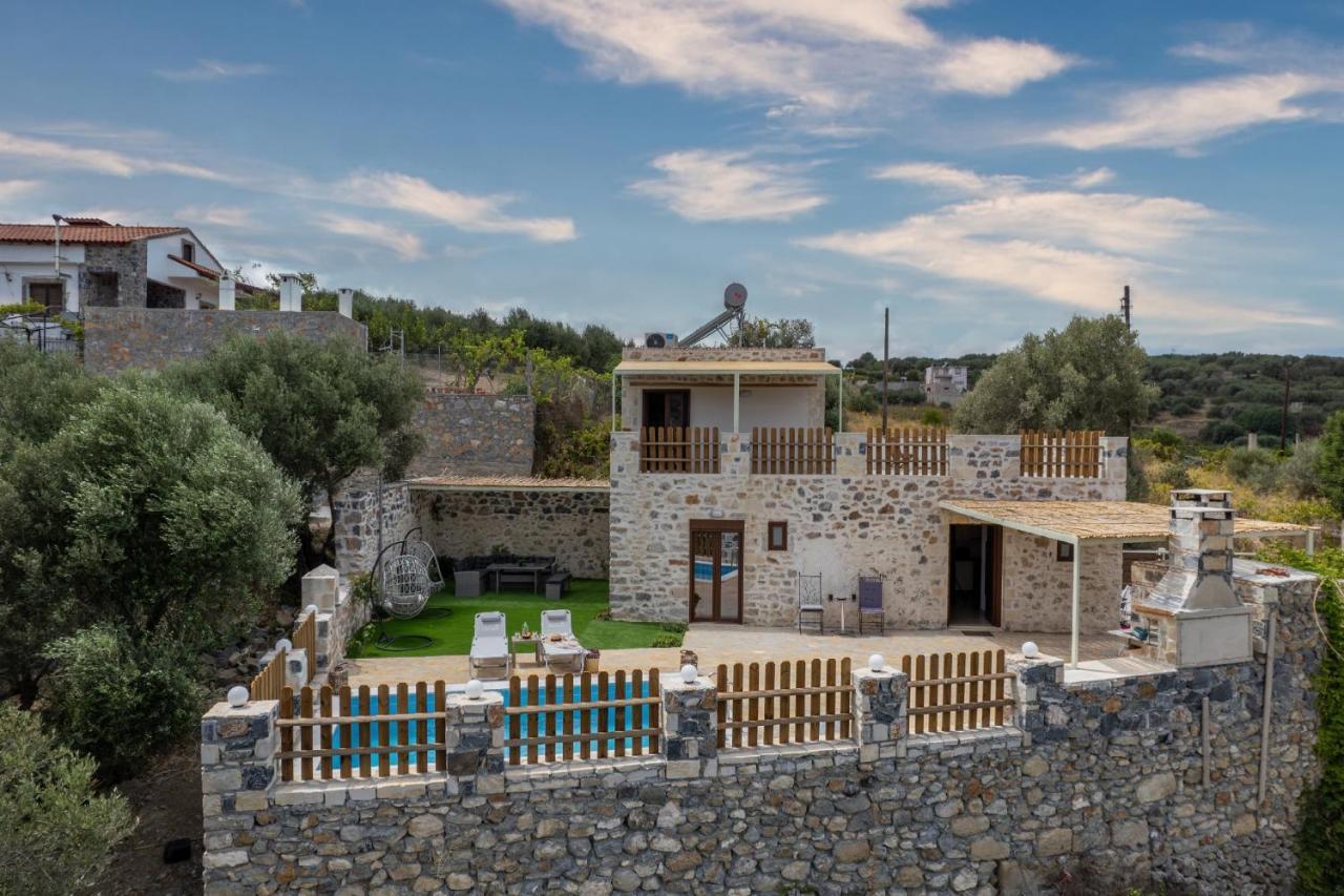 Villa Errika Koxari