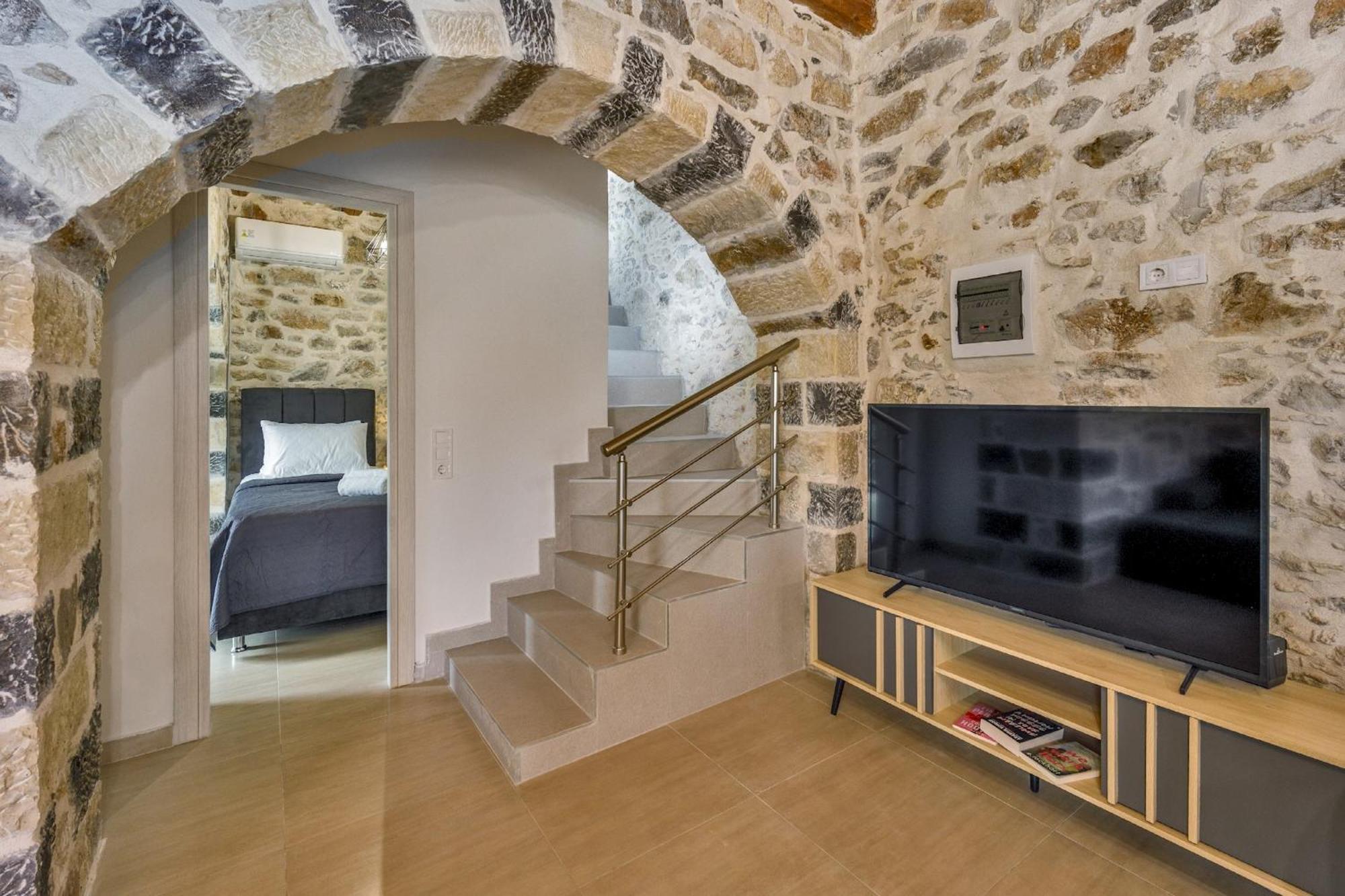 Errika Villa *
